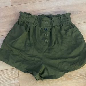 dark green high waisted shorts